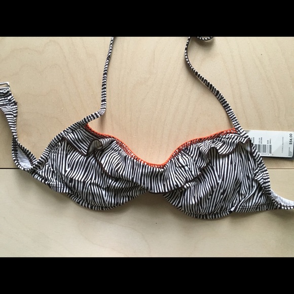 Kenneth Cole Reaction Ruffle Bikini - Picture 4 of 8